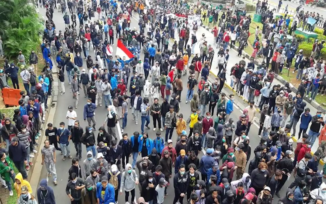 Batal Geruduk Istana, BEM SI Demo di Depan DPR Hari Ini | Kabar24 - Bisnis.com