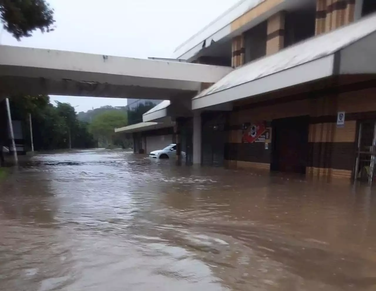 Watch | KZN battered by heavy rain and floods | Citypress