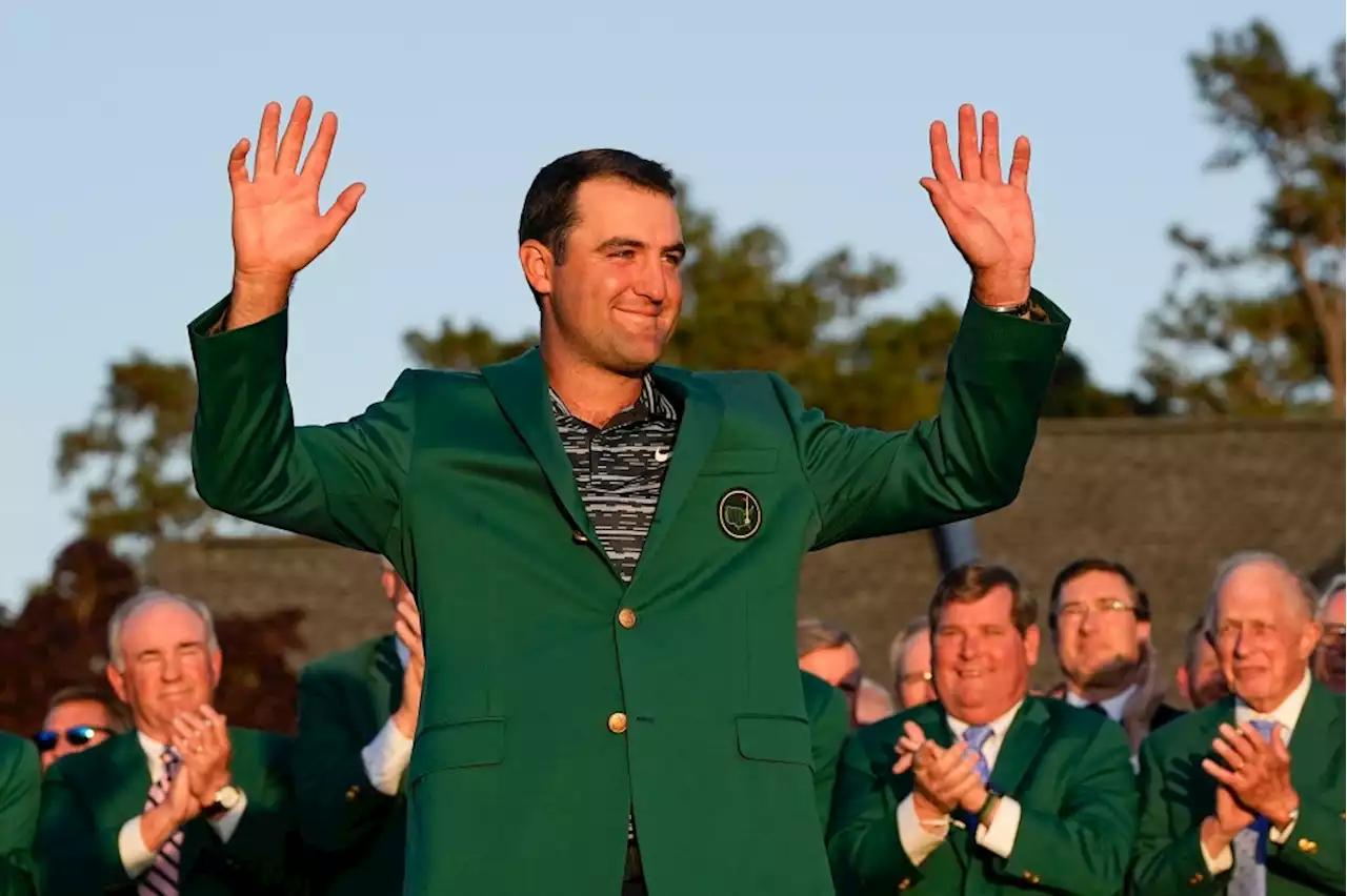 Scottie Scheffler gets Masters green jacket to go with No. 1 ranking