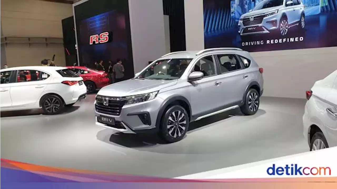 Rekor Penjualan Mobil Maret 2022, Hampir 100 Ribu Unit