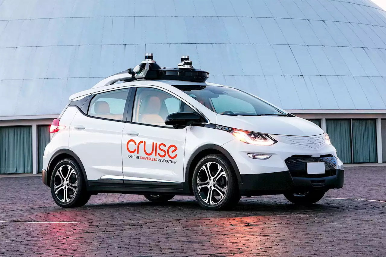 Cops confused as they pull over an empty self-driving car | Digital Trends