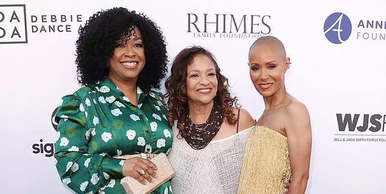 Jada Pinkett Smith Walks Red Carpet Alone in First Appearance Since Will's Oscars Slap