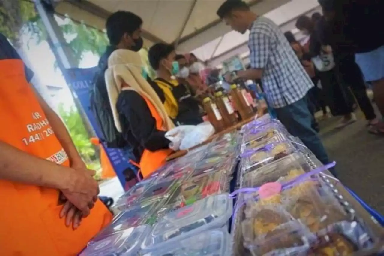 Pasar Ramadan, Beli Produk UMKM Minimal Rp 50 Ribu Dapat Pakaian Muslim Gratis