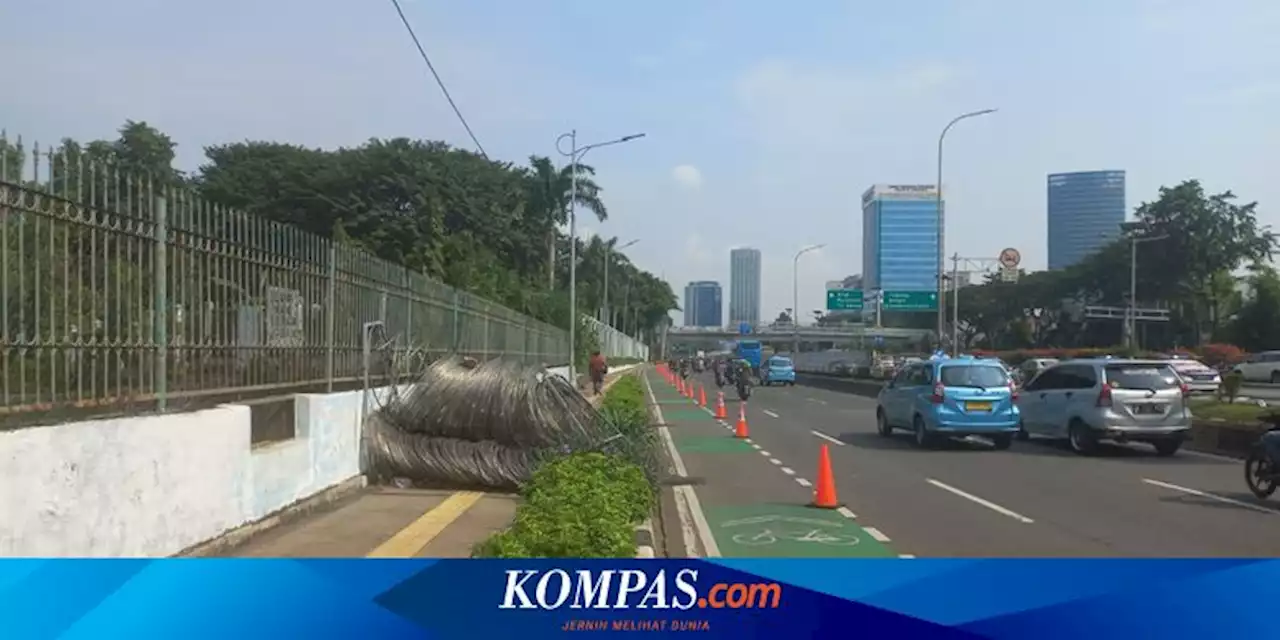 Belum Ada Massa Demo BEM SI, Arus Lalin Jalan Gatot Subroto Menuju DPR/MPR Masih Normal