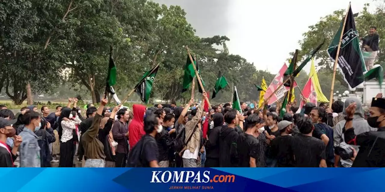 Demo Mahasiswa di Lebak Ricuh, Satu Orang Dilarikan ke Rumah Sakit