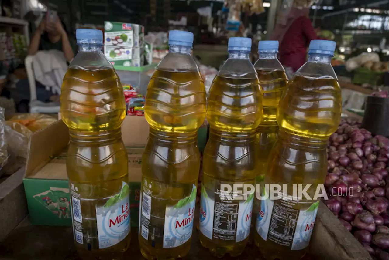 36.864 Warga Solo Terima Pencairan BLT Minyak Goreng dan BPNT |Republika Online