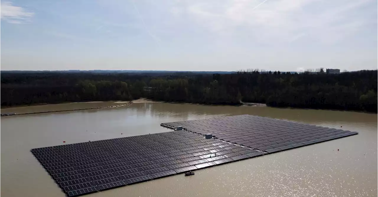 German firm builds floating solar plant on quarry lake