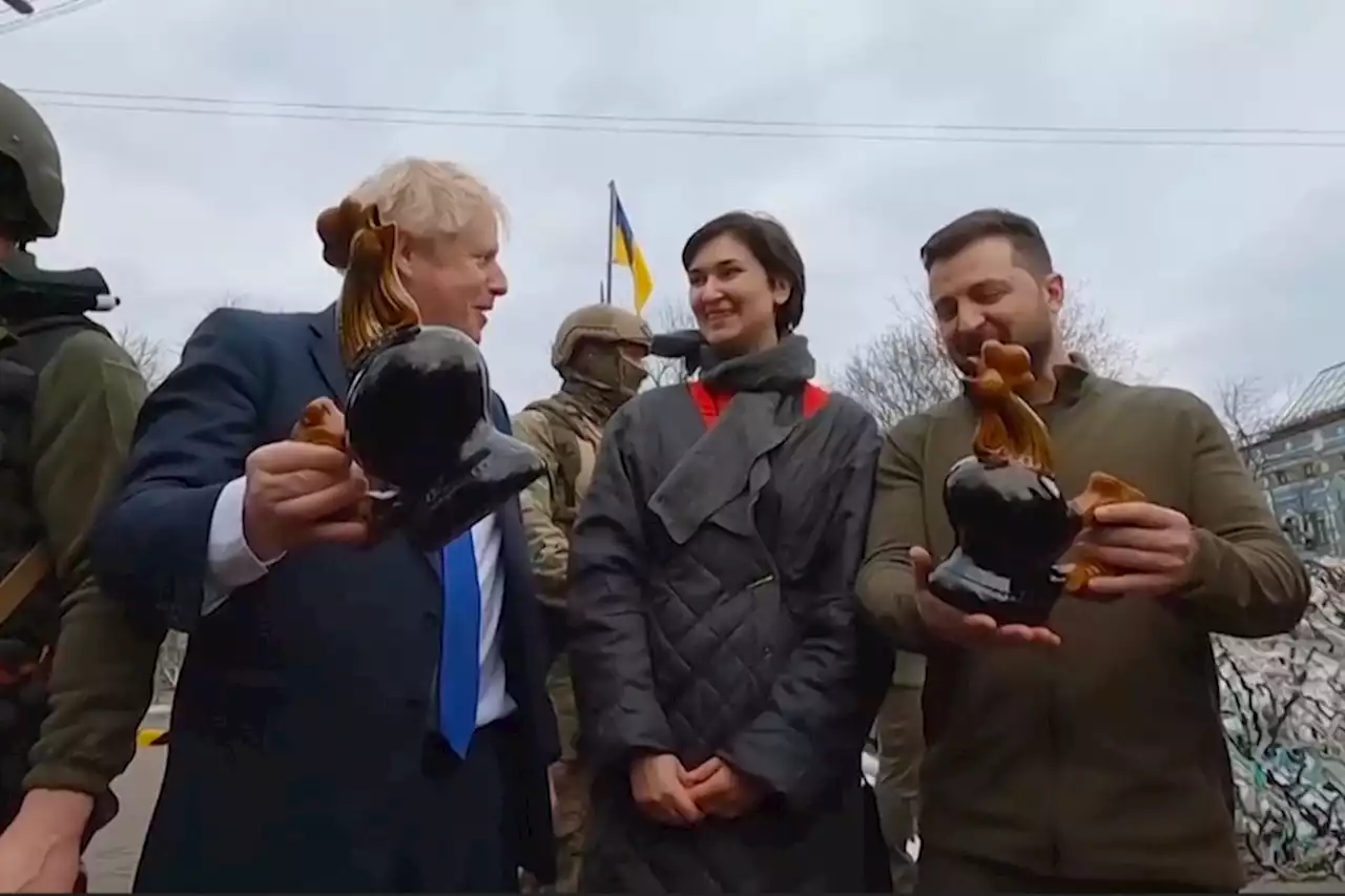 Why a porcelain cockerel presented to Boris Johnson symbolises Ukrainian resistance