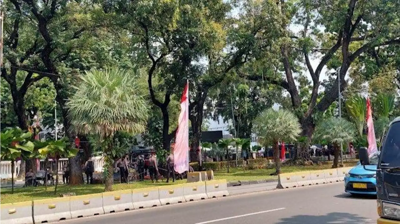 Jelang Demo Mahasiswa di Jakarta, Polisi dan TNI Berjaga di Sekitar Istana Presiden - Tribunnews.com