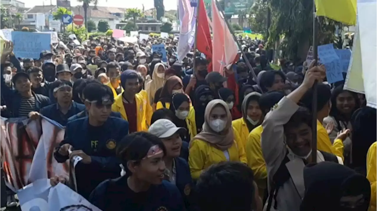 Aksi 11 April, Ribuan Mahasiswa Garut Soroti Persoalan Harga Sembako