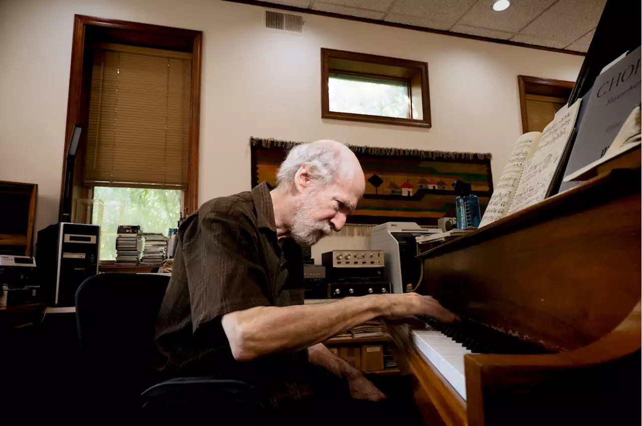 Perspective | After a debilitating stroke, a pianist feels his way back to music