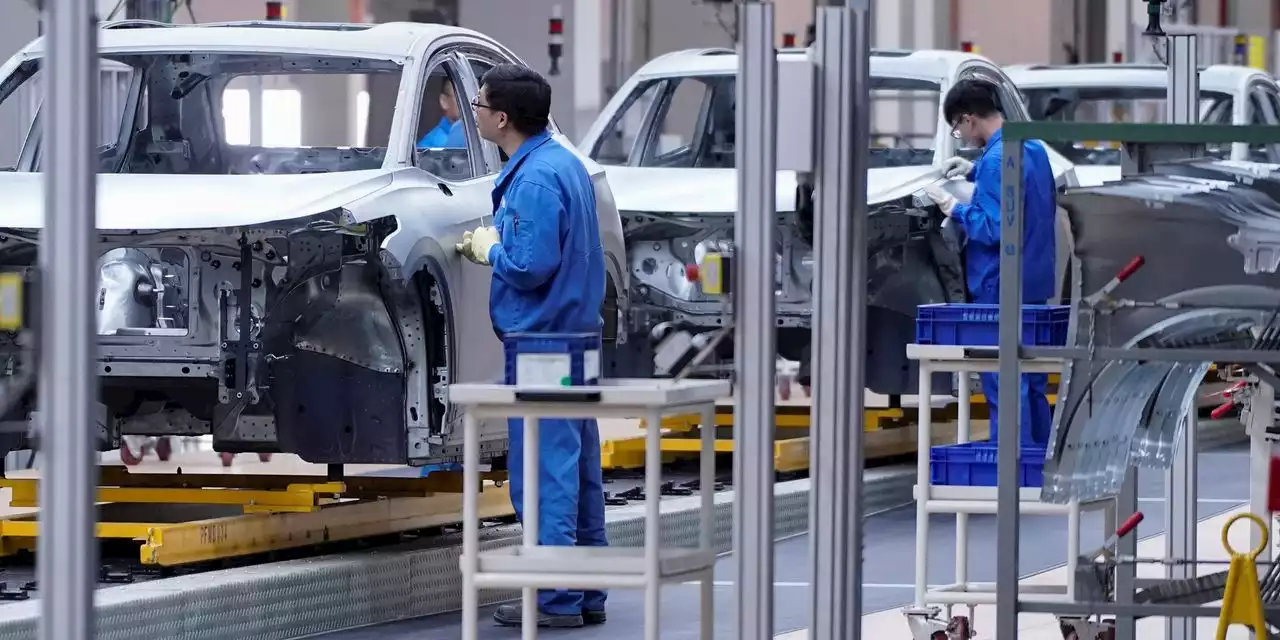 China’s Auto Sales Drop More than 10% as Covid Restrictions Hit