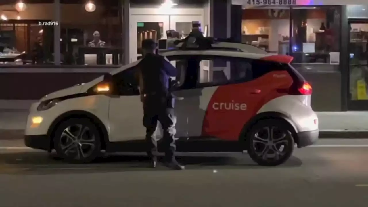 'Ain't nobody in it': Police pull over driverless car in San Francisco traffic stop