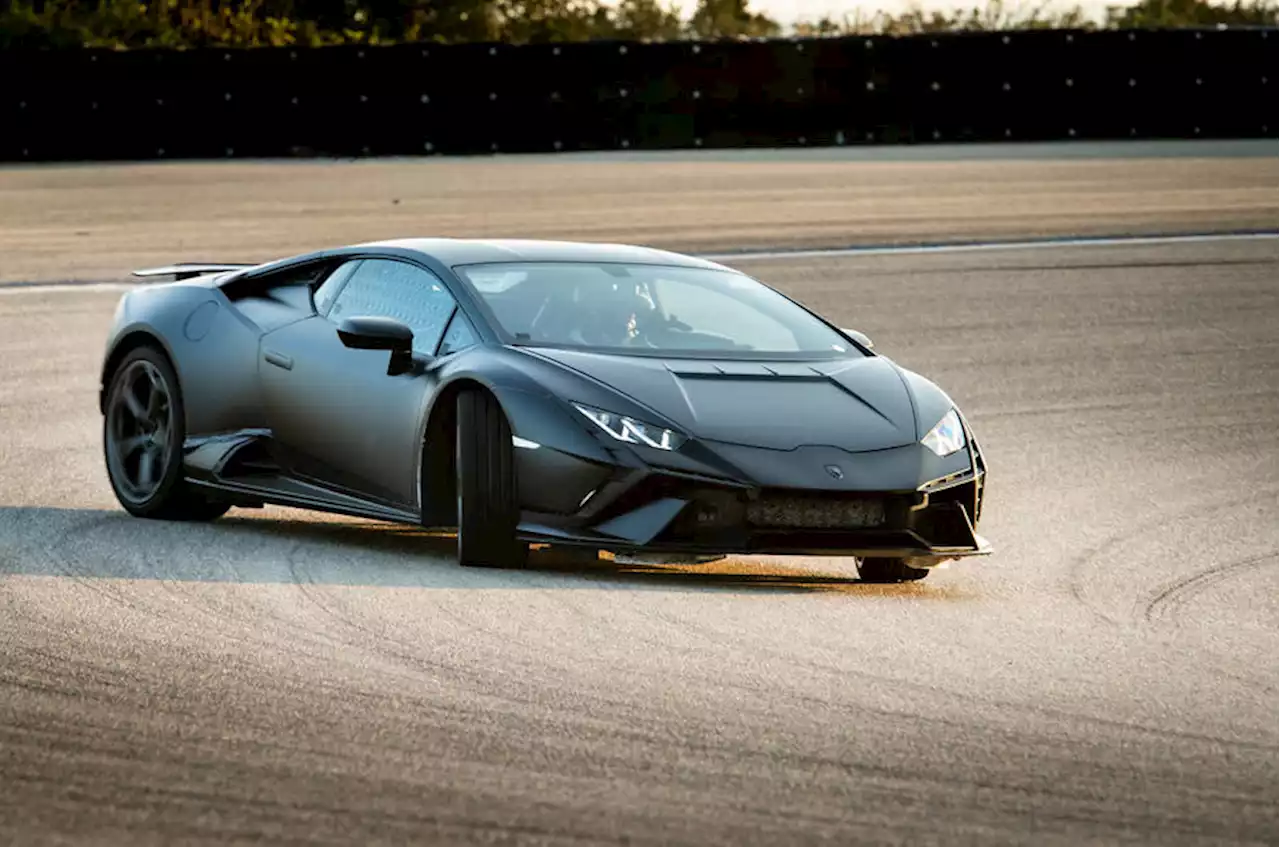 First drive: Lamborghini Huracan Tecnica prototype review | Autocar