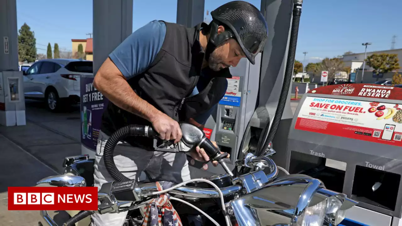 Soaring petrol prices send US inflation to 40-year high