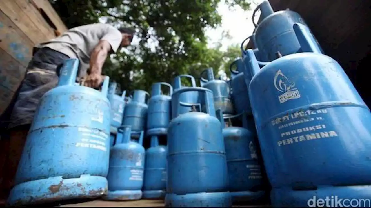 Harga LPG Makin Mahal, Pengecer Akui Gas 'Biru' Jadi Tak Laku