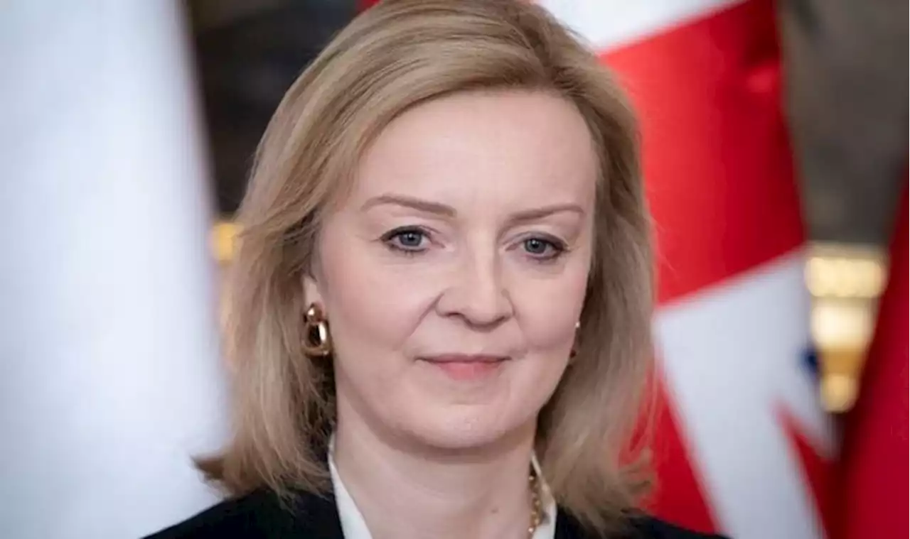 'Our sanctions are working' Putin's economy crumbles as Liz Truss hails British power