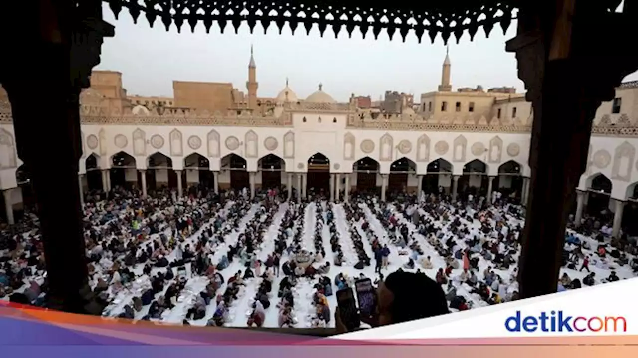 Buka Puasa Bersama di Masjid Al-Azhar Kairo, Indah Banget