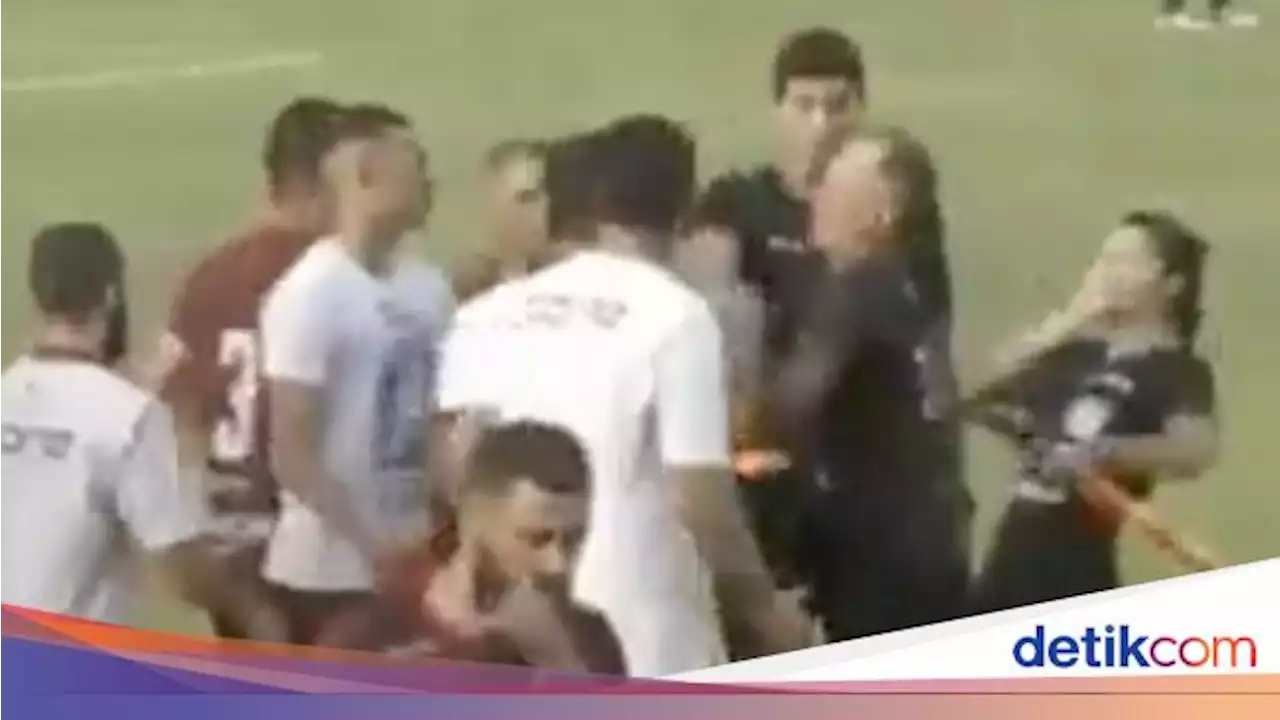 Pelatih Bola Tanduk Hakim Garis Perempuan, lalu Tantang Lapor Polisi