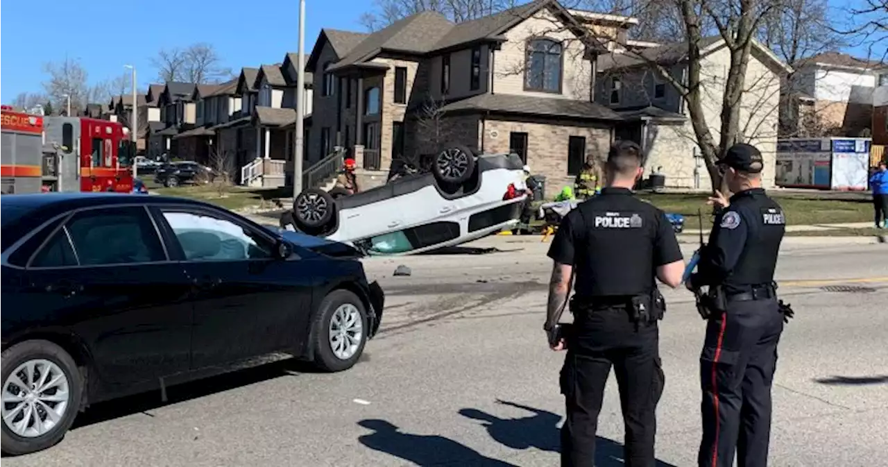 2 sent to hospital following rollover crash in Guelph’s east end: police | Globalnews.ca