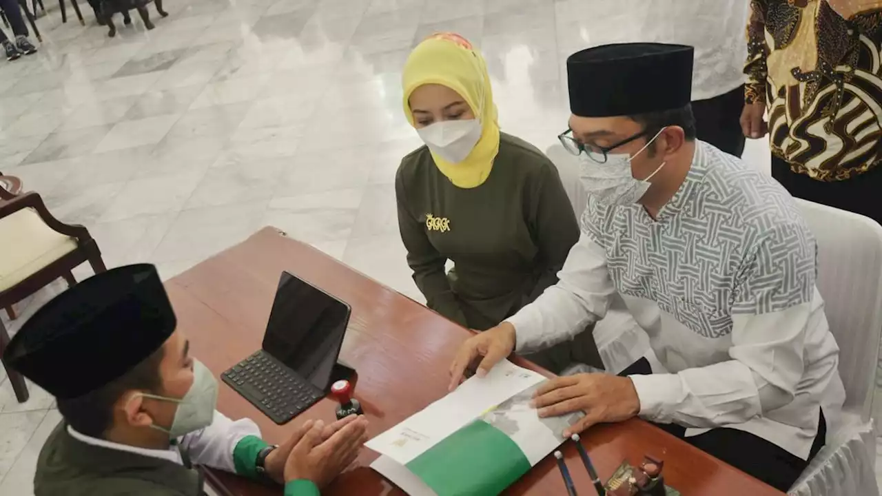 Bantu Atasi Kemiskinan Ekstrem, Ridwan Kamil Targetkan Baznas Jabar Himpun Rp1,6 T