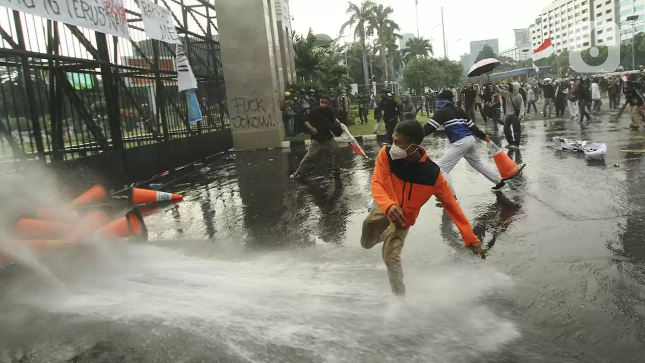 Macet Gara-Gara Demo 11 April 2022, Kunjungan ke Mal Jadi Terganggu