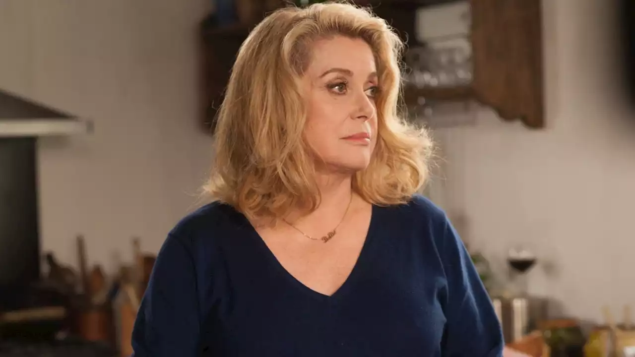 On n’a pas The Crown, mais on a bientôt Catherine Deneuve en Bernardette Chirac au cinéma