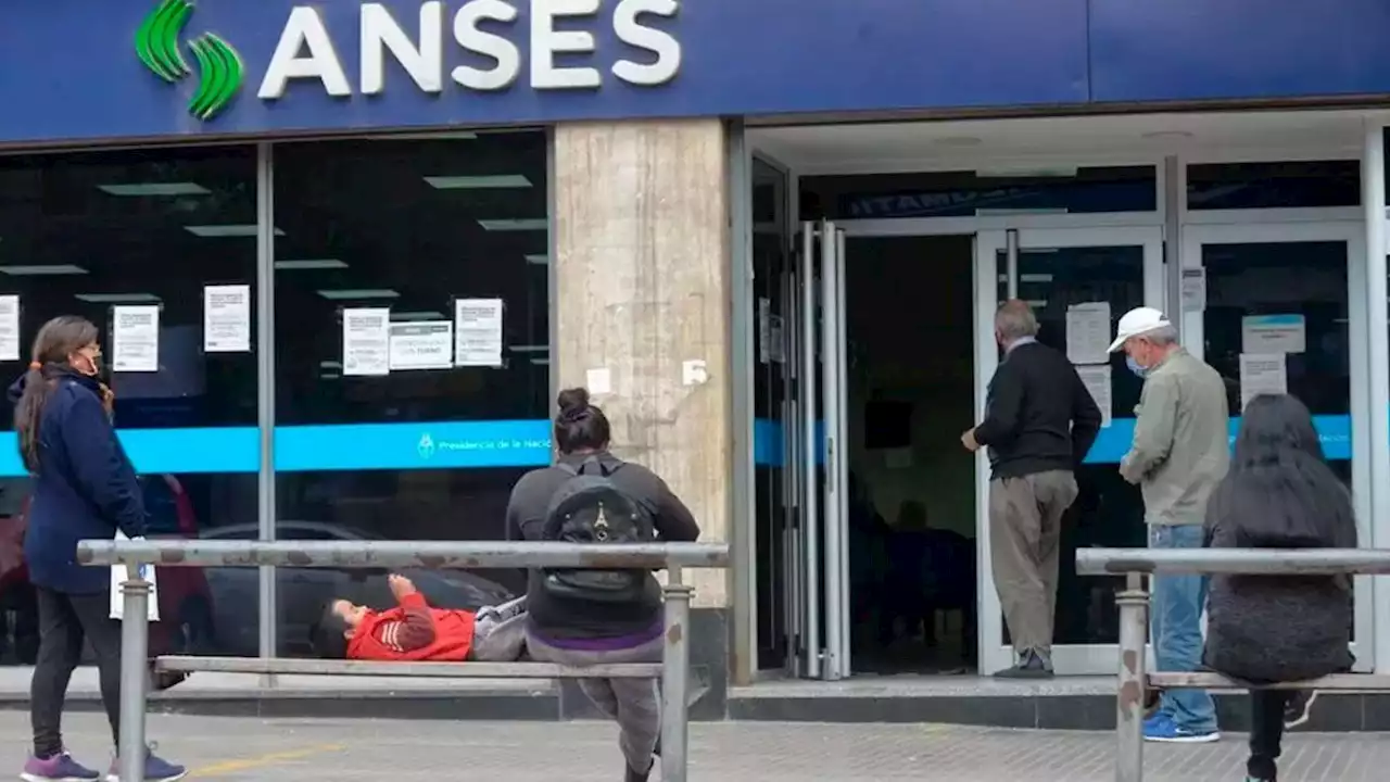 ANSES: quiénes cobran hoy martes 12 de abril y cuándo se paga el bono