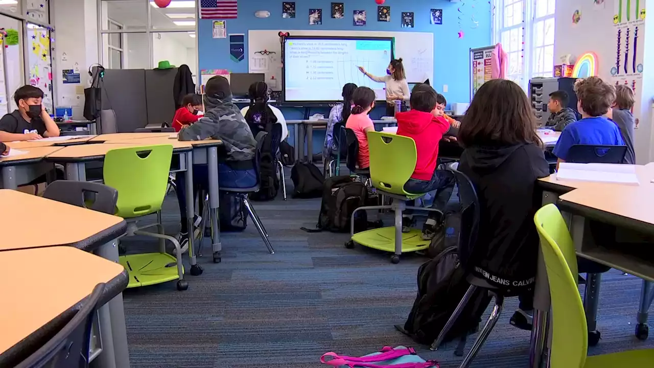 New Dallas School Offers Hybrid Learning Schedule