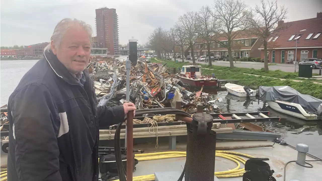 Schippers en bewoners willen een andere plek voor vluchtelingenboot: 'Weg uitzicht'