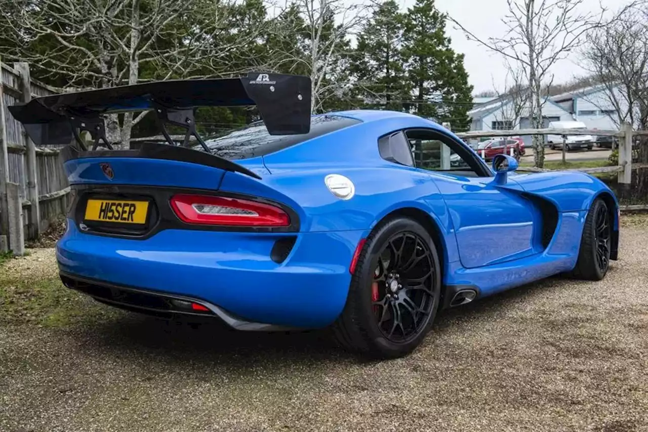 Pitbull's Dodge Viper GTC for sale