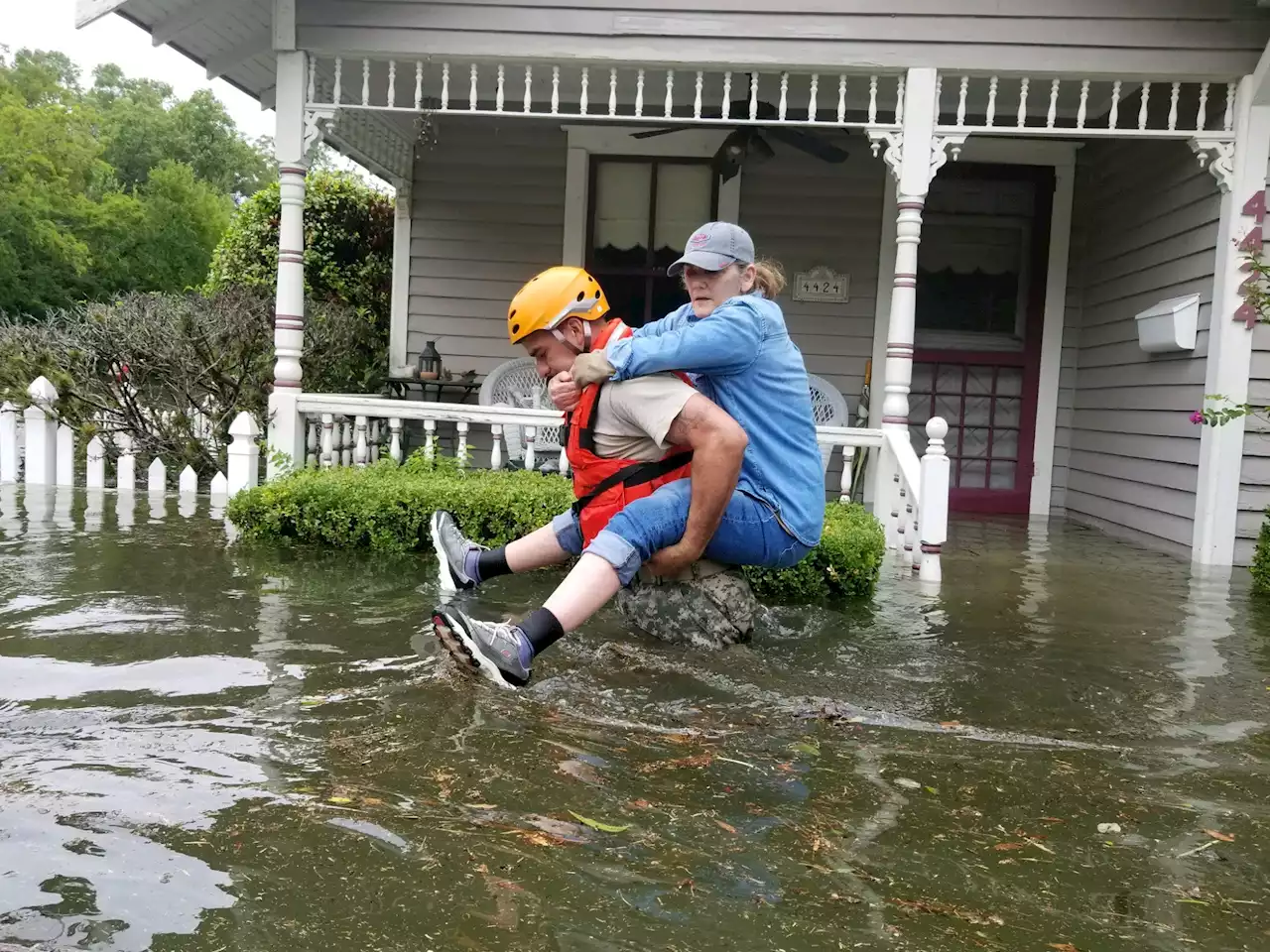 Here's how much climate change intensified 2020's hyperactive hurricane season