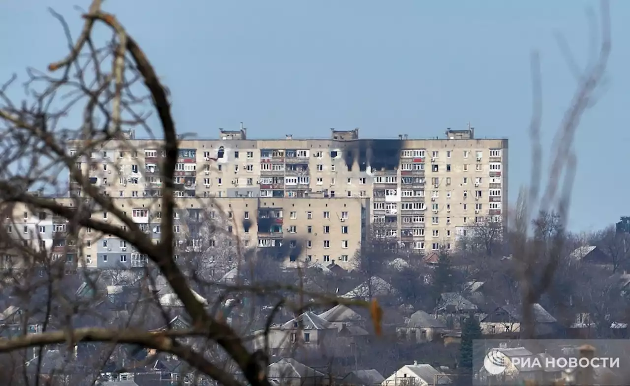 Журналисты российских СМИ попали под обстрел в ЛНР