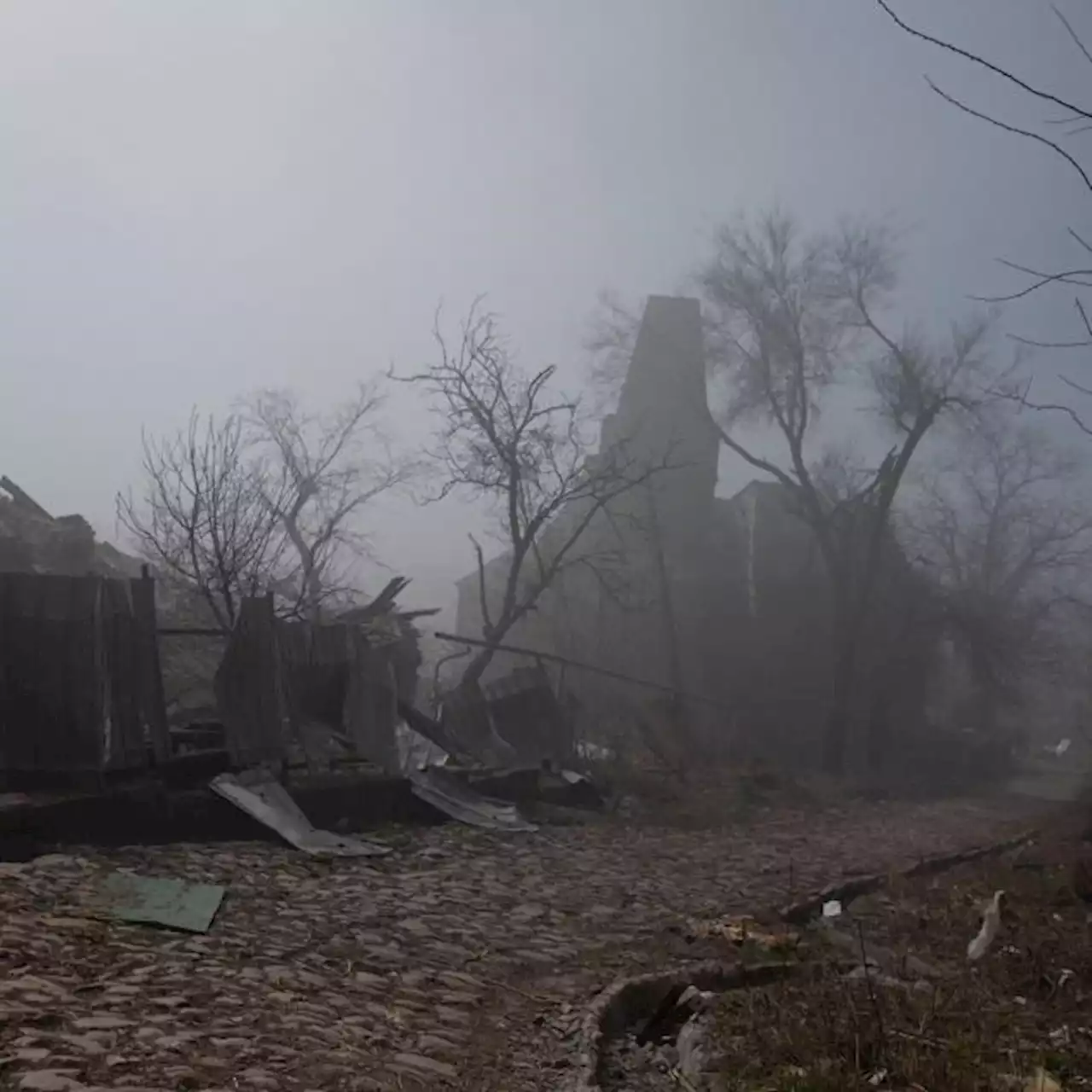 Guerre en Ukraine: le Royaume-Uni vérifie des affirmations sur une attaque chimique à Marioupol