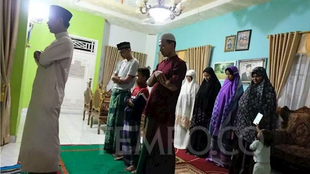 Tata Cara Salat Tarawih Sendiri di Rumah, Tapi Harus Penuhi Syarat ini