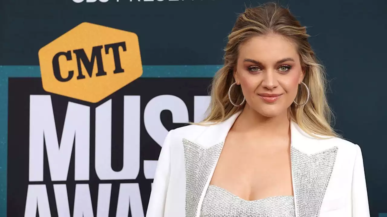 Kelsea Ballerini Remotely Crashes CMT Awards Monologue After Testing Positive for COVID-19