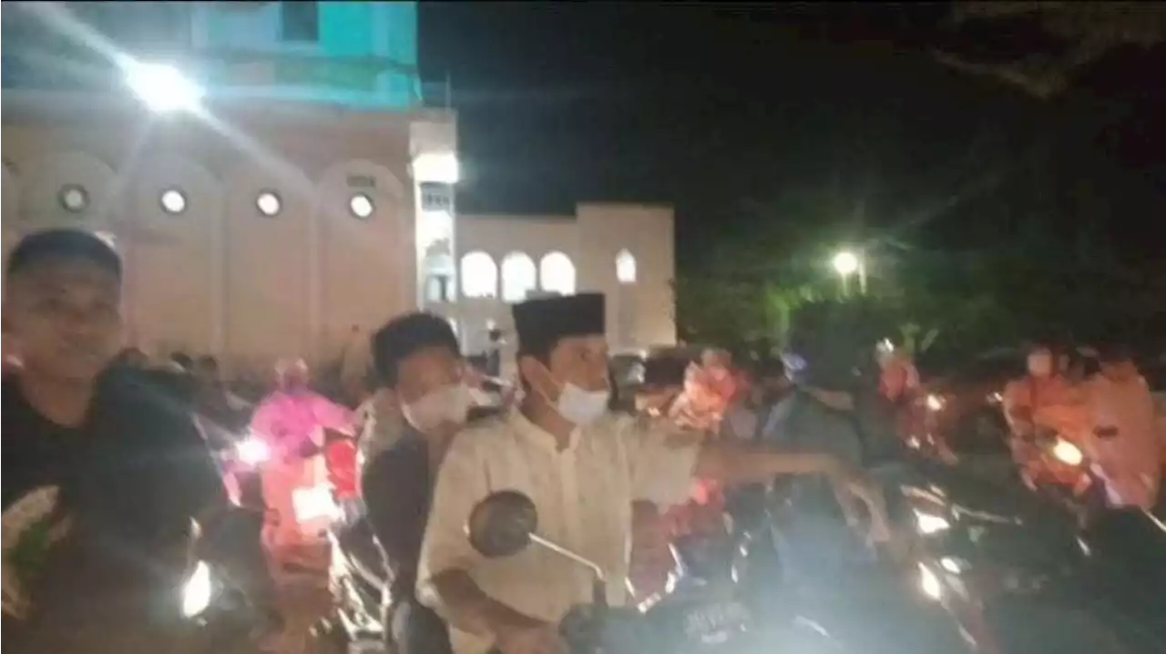 Misinya Kejar Mahasiswa, Tembakan Gas Air Mata Polisi Justeru Kena Jamaah Salat Tarawih di UNM - Tribun-timur.com