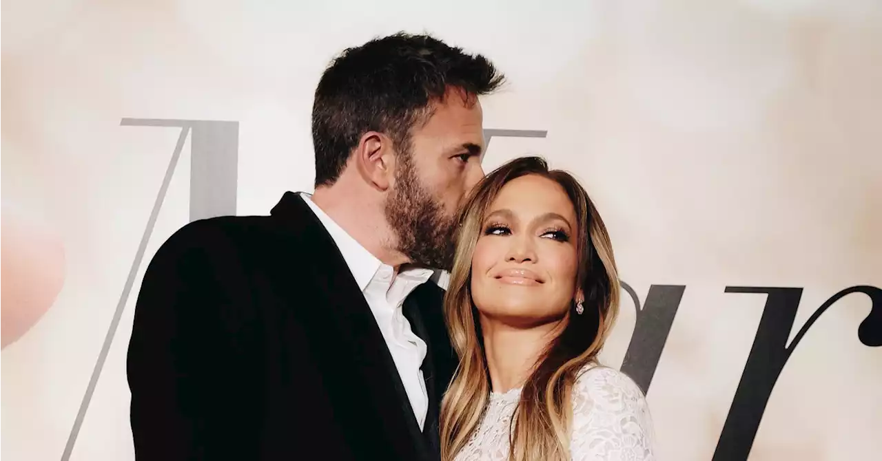 Jennifer Lopez Revealed Every Detail About Ben Affleck's Proposal And Said It Was The 'Most Romantic Thing'