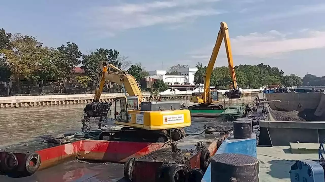 SMC's Dredging Efforts Gain Ground As Tullahan, Pasig Rivers Now Twice As Deep | CarGuide.PH | Philippine Car News, Car Reviews, Car Prices