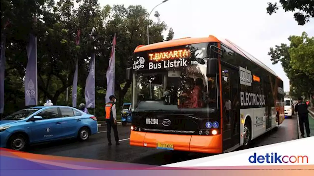 Bus Listrik China Dilirik TransJakarta, Mercedes-Benz Akui Kalah 'Gercep'