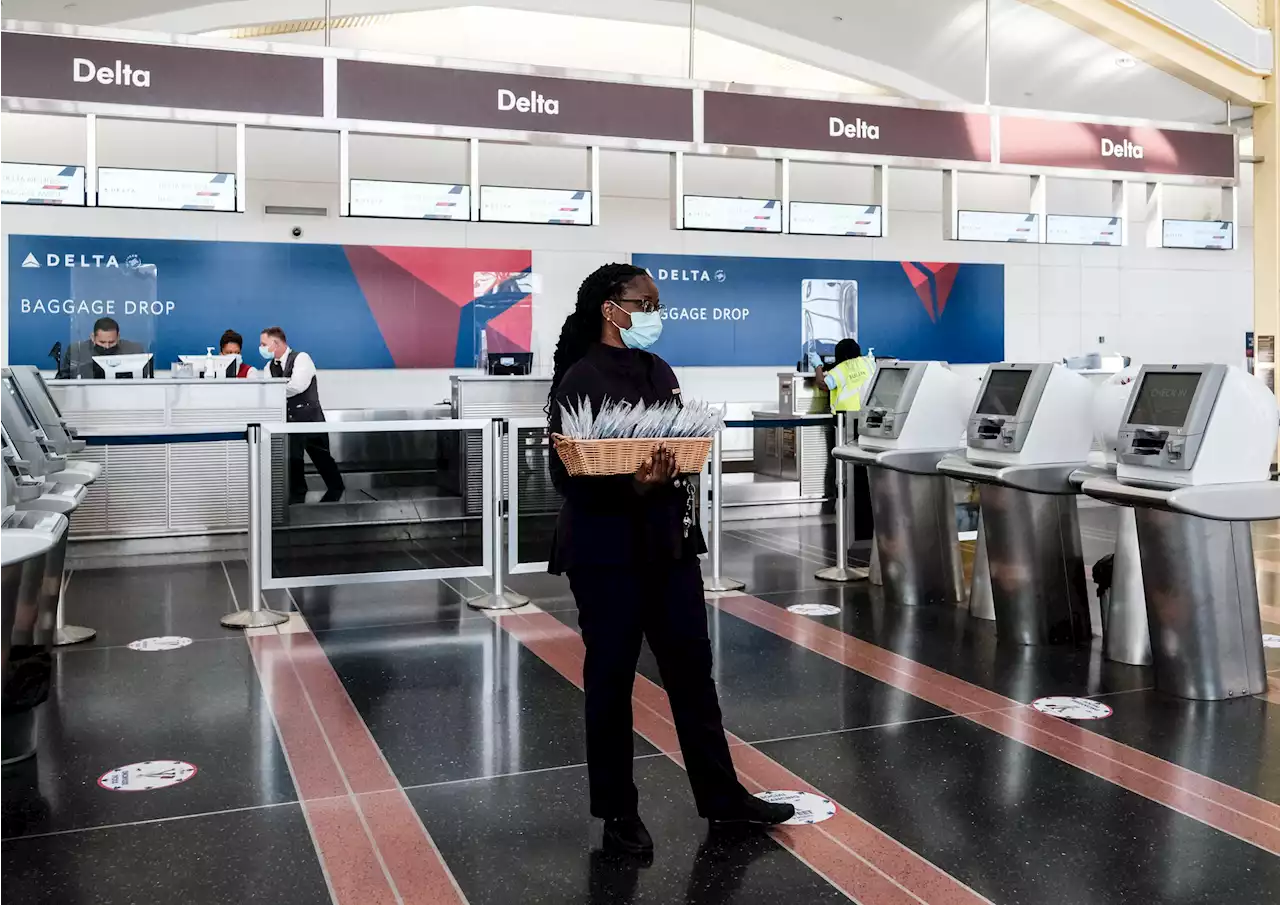 Delta Will No Longer Make Unvaccinated Employees Pay Insurance Surcharge