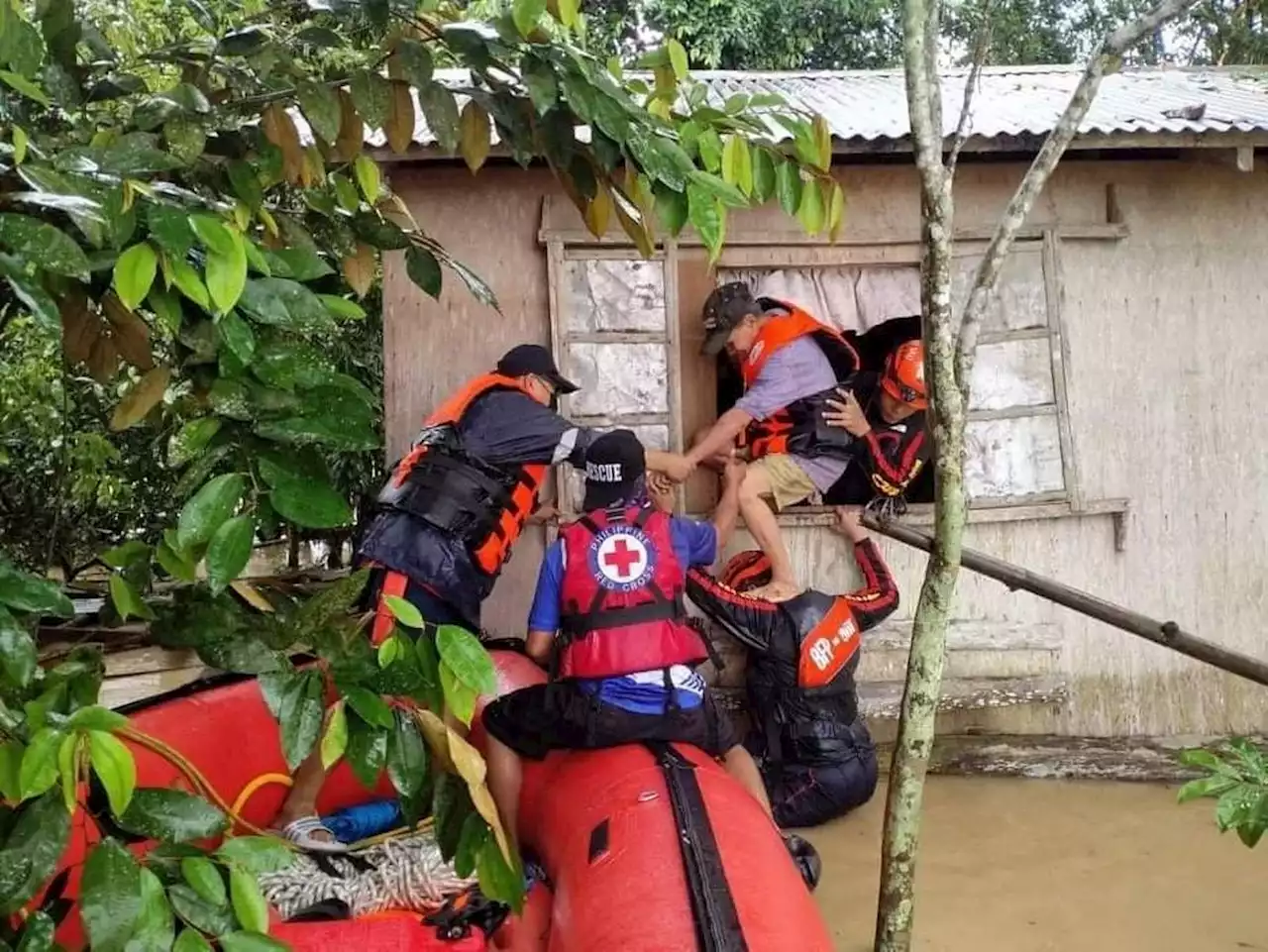 More than 42,000 people displaced after Typhoon Megi hits Philippines