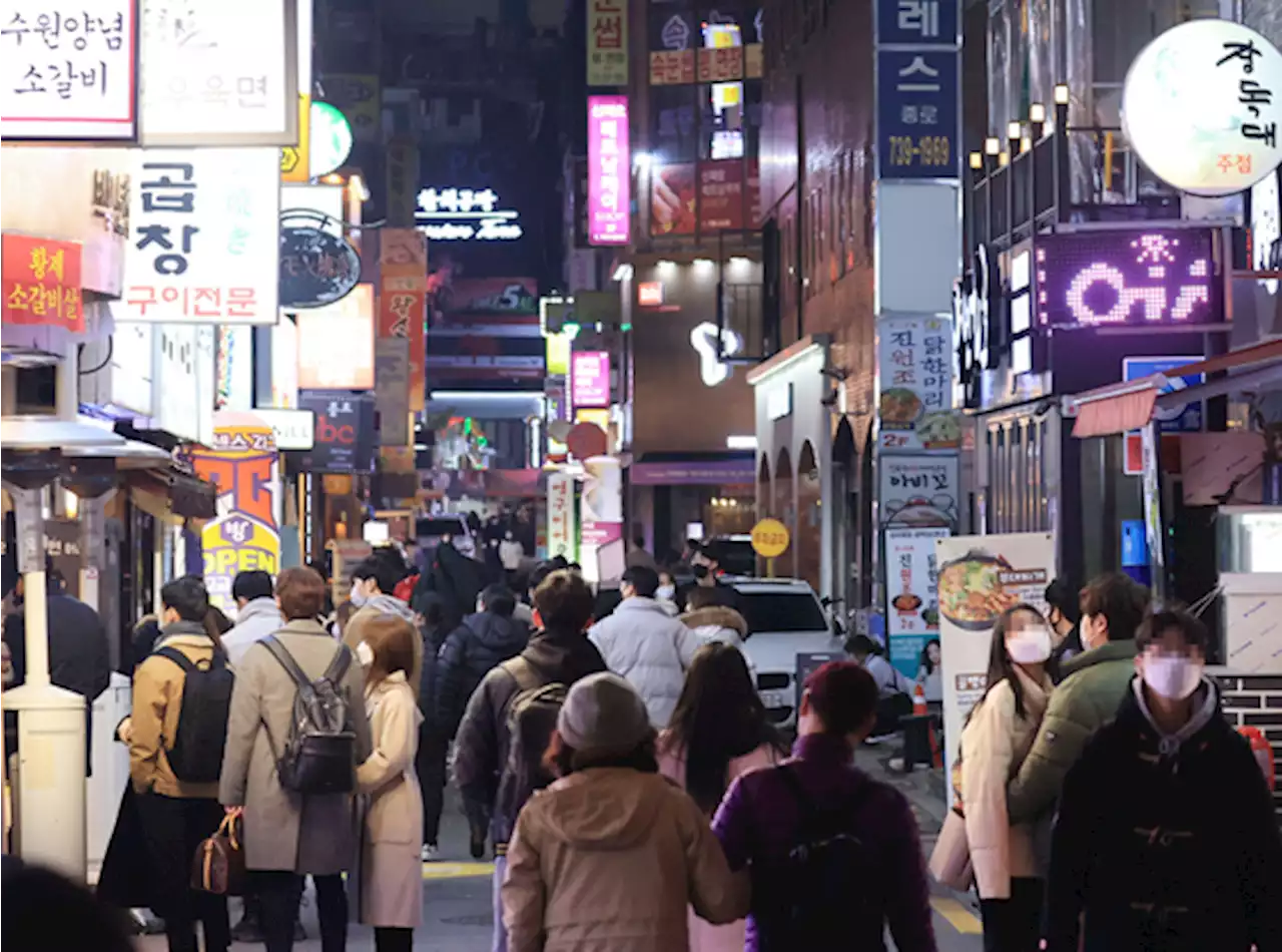 ''코로나 종식' 집단면역 어렵다…소규모 유행 반복될 가능성'