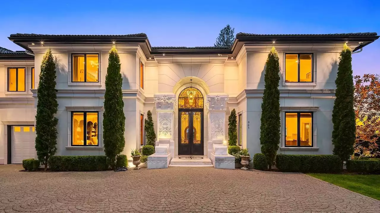 Russell Wilson puts $28 million Bellevue mansion up for sale