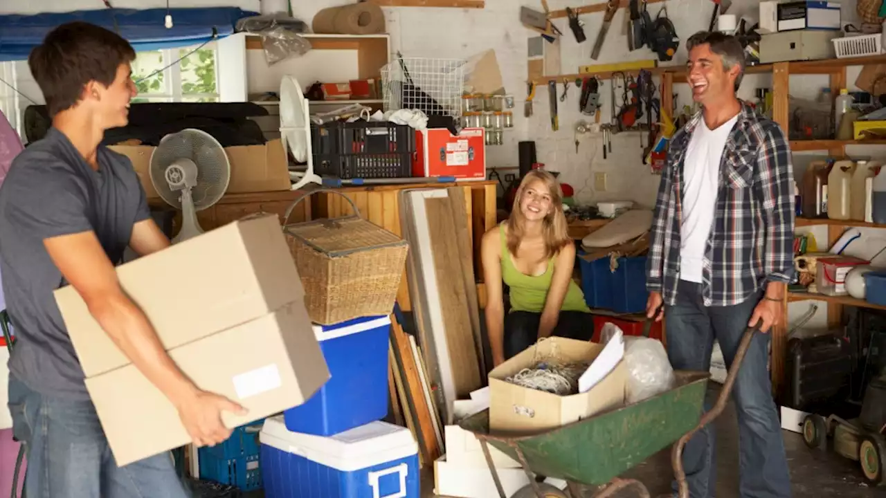 Frumpy Middle-aged Mom: The deep satisfaction of watching other people clean my garage