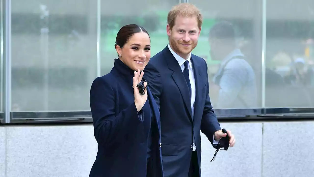 Top 3 Berita Hari Ini: Ratu Elizabeth II Sangat Terluka Pangeran Harry dan Meghan Markle Tak Hadiri Peringatan Kematian Pangeran Philip