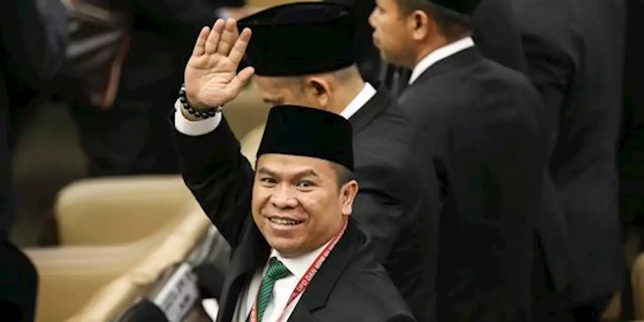 Alasan Luqman Hakim Dicopot dari Wakil Ketua Komisi II DPR Diganti Yanuar Prihatin | merdeka.com