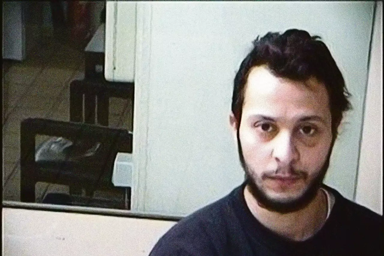 Salah Abdeslam ging café binnen in Parijs met explosievengordel maar “bedacht zich toen”