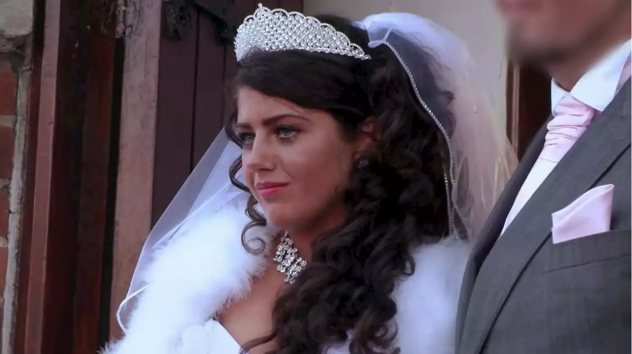 I'm a gypsy girl - I begged mum and dad to let me marry at 17…but regretted it