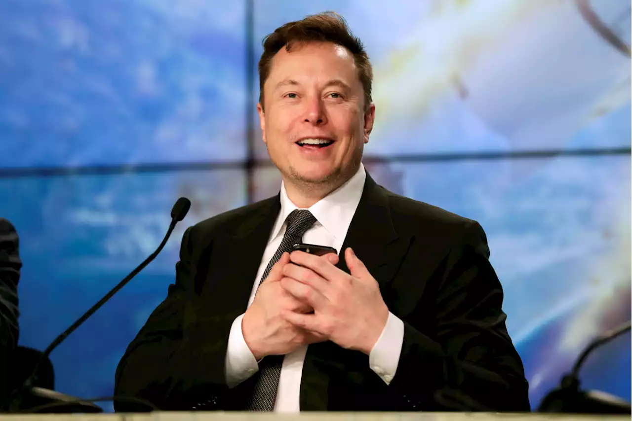 Elon Musk accused of breaking law while buying Twitter stock